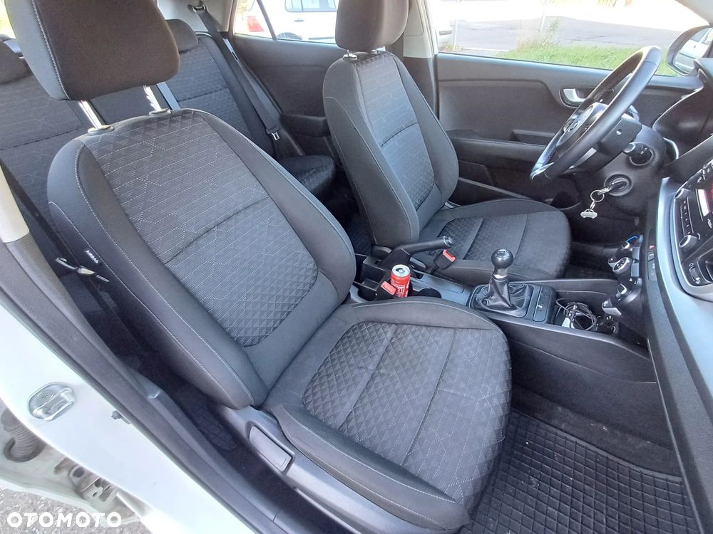Kia Rio 1.2 M - 13