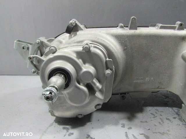 Motor Piaggio MP3 400HP 2023-2024 2400KM - 7