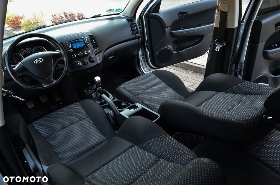 Hyundai i30 1.4 Edition Plus - 27