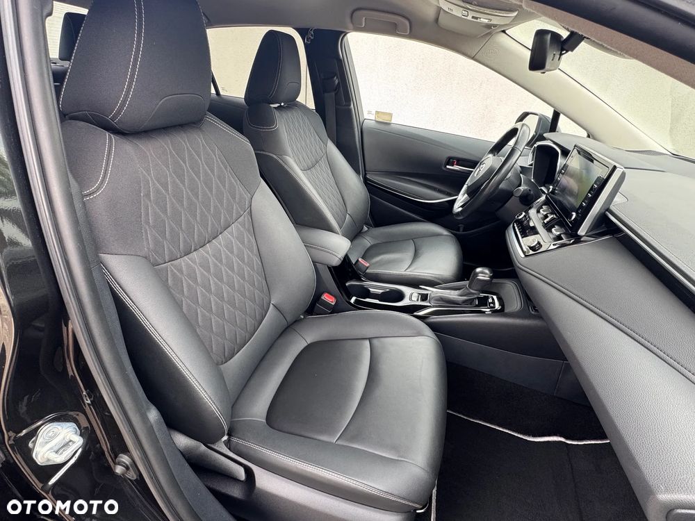Toyota Corolla 1.8 Hybrid Executive - 6