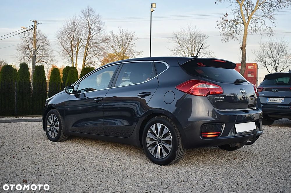 Kia Ceed Cee'd 1.6 CRDi XL - 5