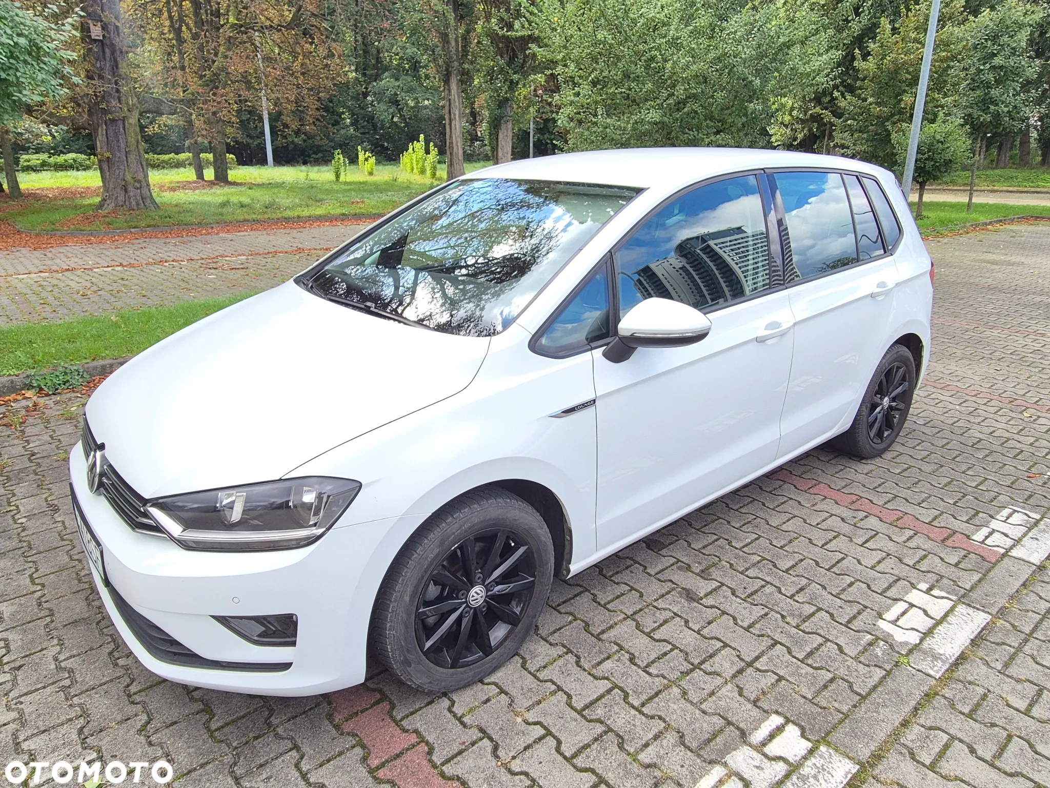 Volkswagen Golf Sportsvan 1.4 TSI (BlueMotion Technology) DSG Comfortline - 2