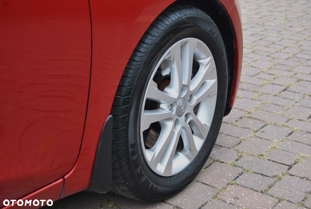 Kia Ceed 1.6 GDI DCT Vision - 23
