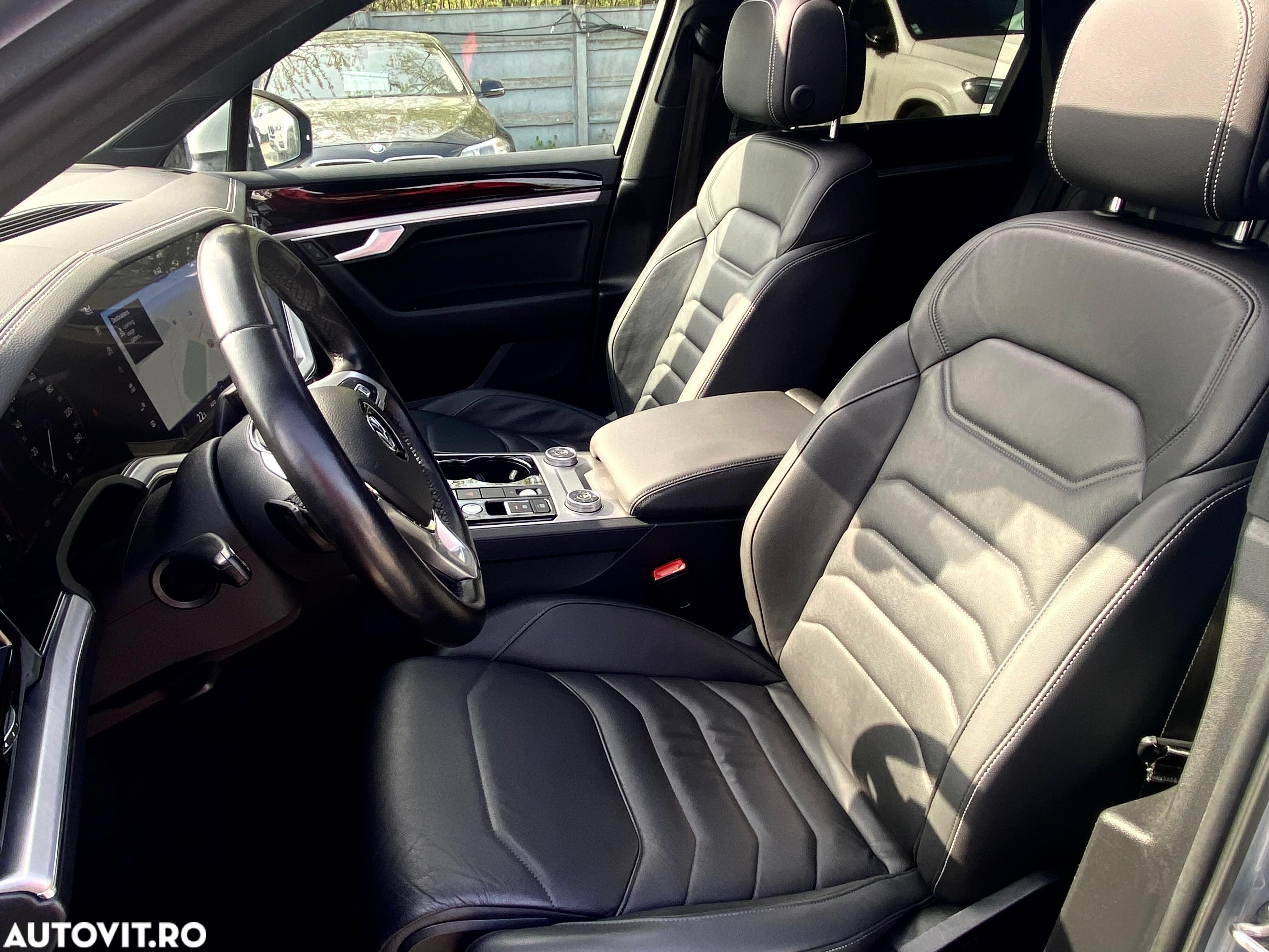 Volkswagen Touareg 3.0 V6 TDI 4Motion DPF Automatik R-Line - 25