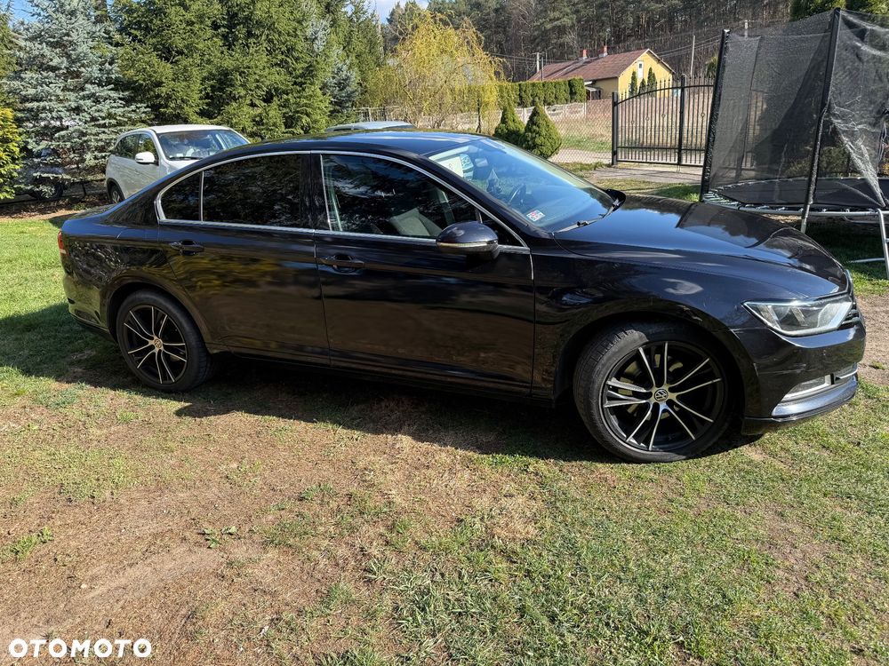 Volkswagen Passat 1.6 TDI SCR DSG Comfortline - 1