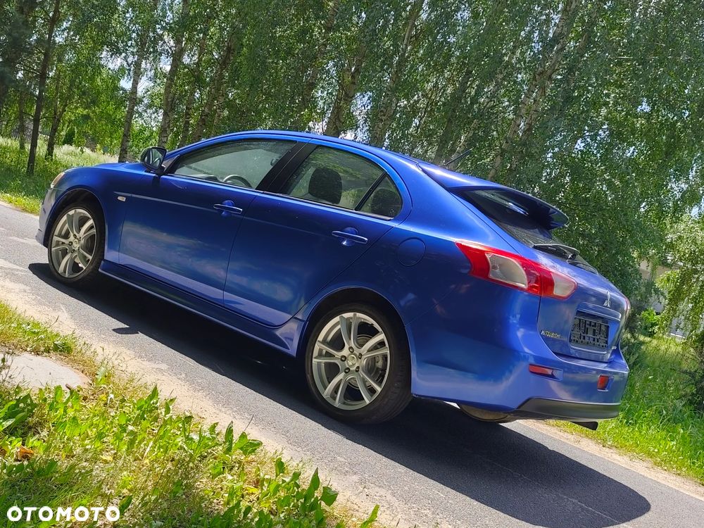 Mitsubishi Lancer 1.8 Intense - 13