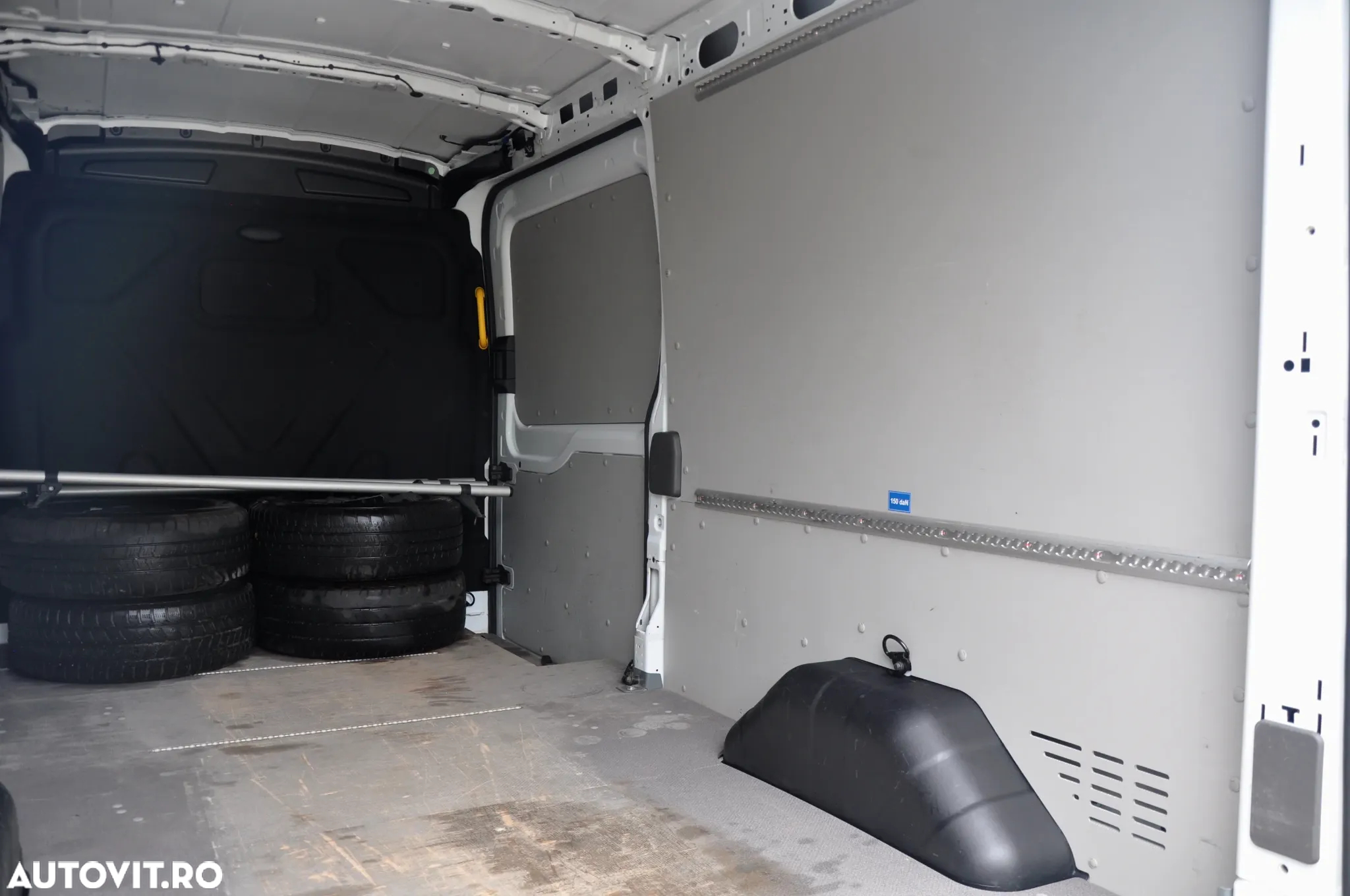Ford Transit L3H2 Van 4x4 - 10