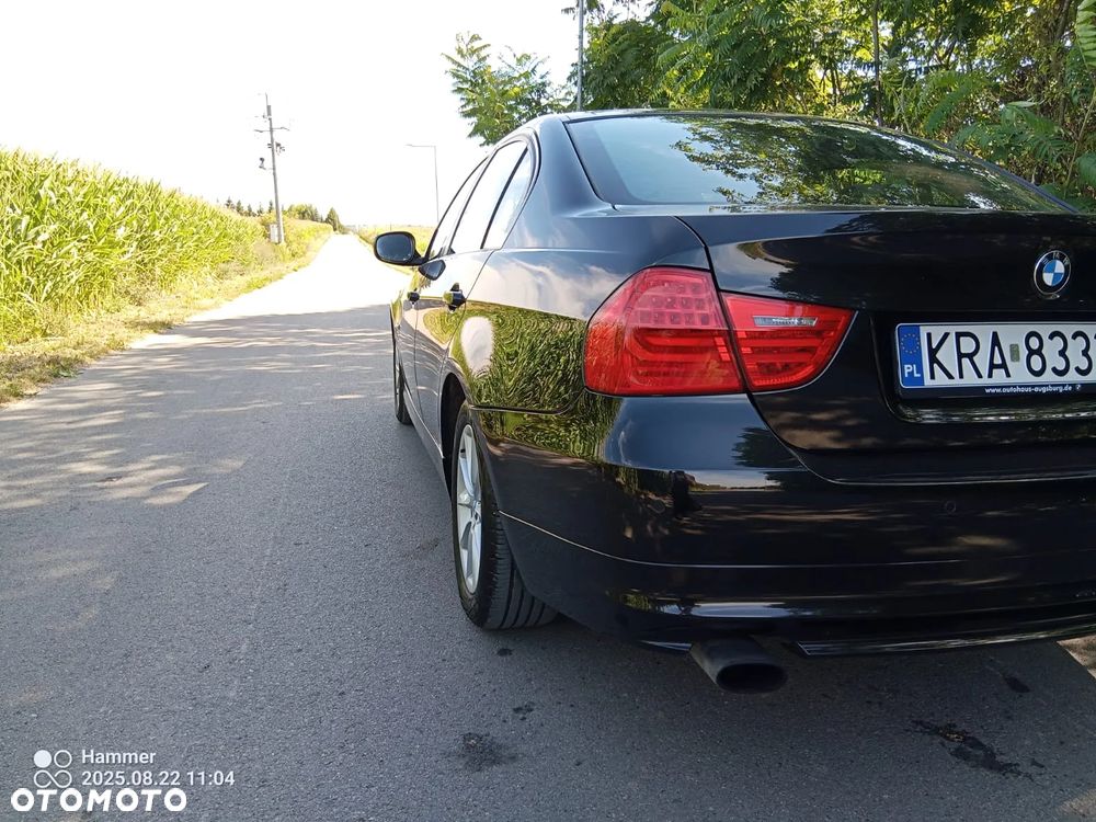BMW Seria 3 320i - 10