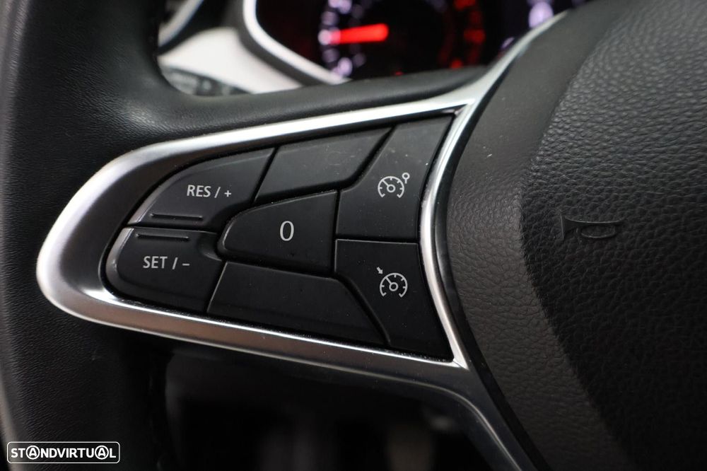 Renault Clio 1.0 TCe Limited CVT - 16