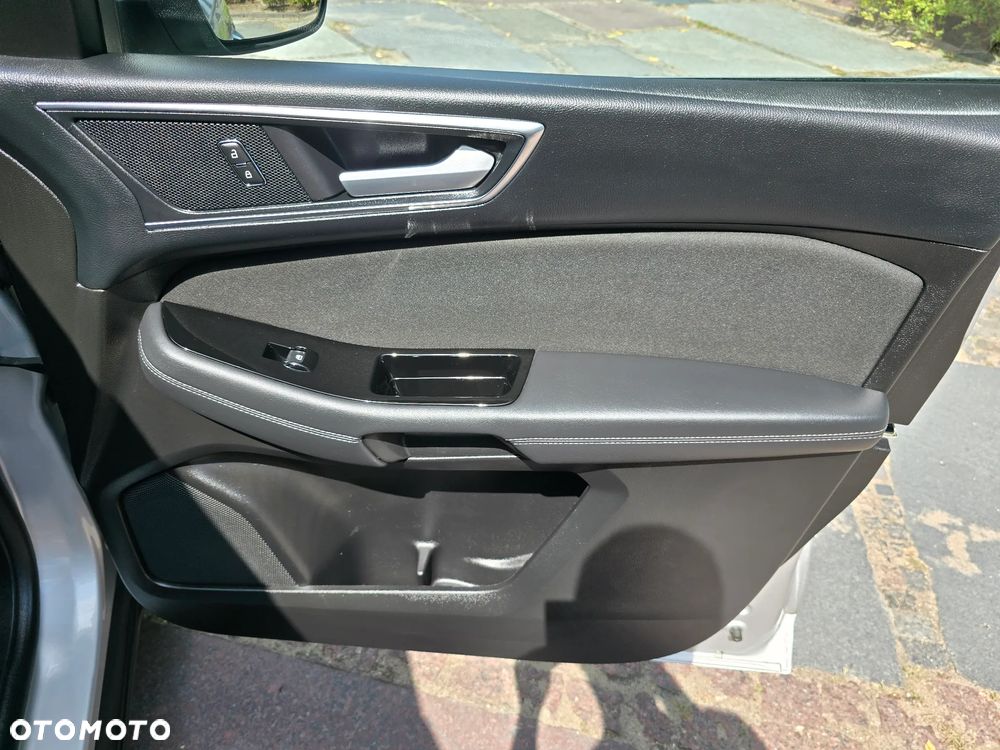 Ford Galaxy 2.0 EcoBlue Titanium - 27