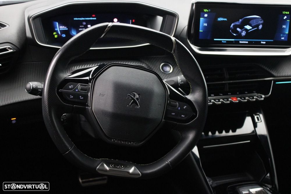 Peugeot e-2008 50 kWh GT - 36