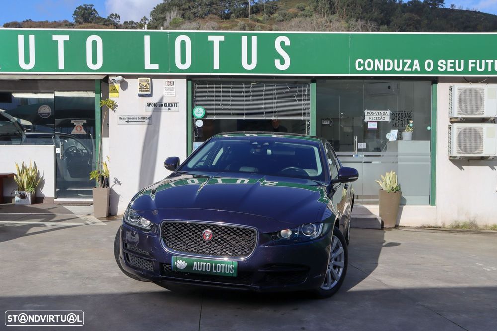 Jaguar XE 2.0 D Portfolio AWD Aut. - 1