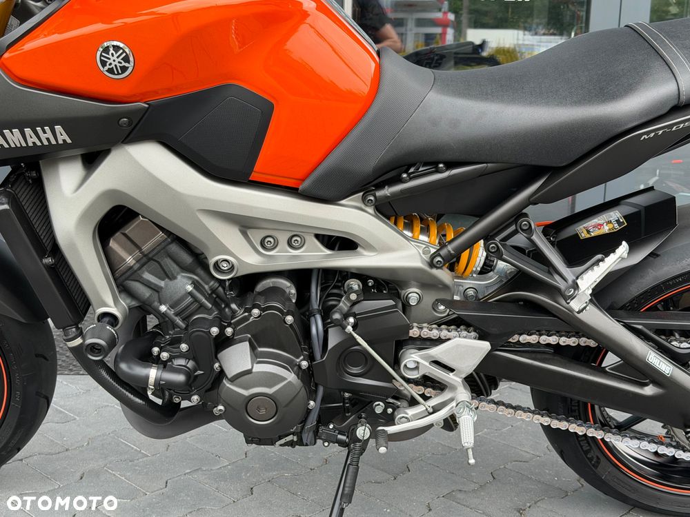 Yamaha MT - 32