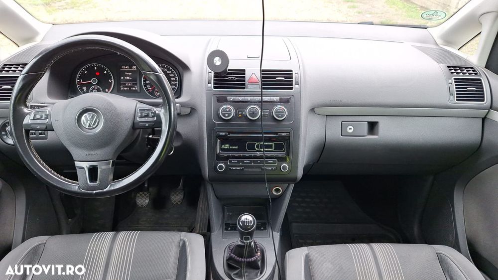 Volkswagen Touran 1.6 TDI BlueMotion Technology Highline - 10