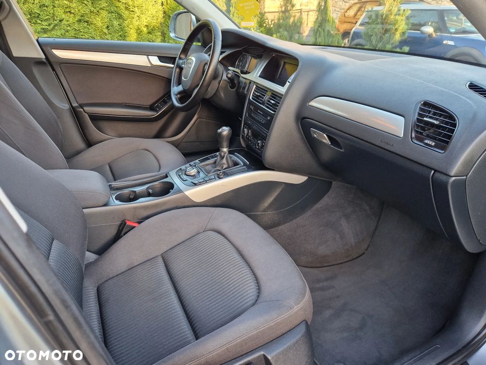 Audi A4 Avant 2.0 TDI DPF Ambiente - 7