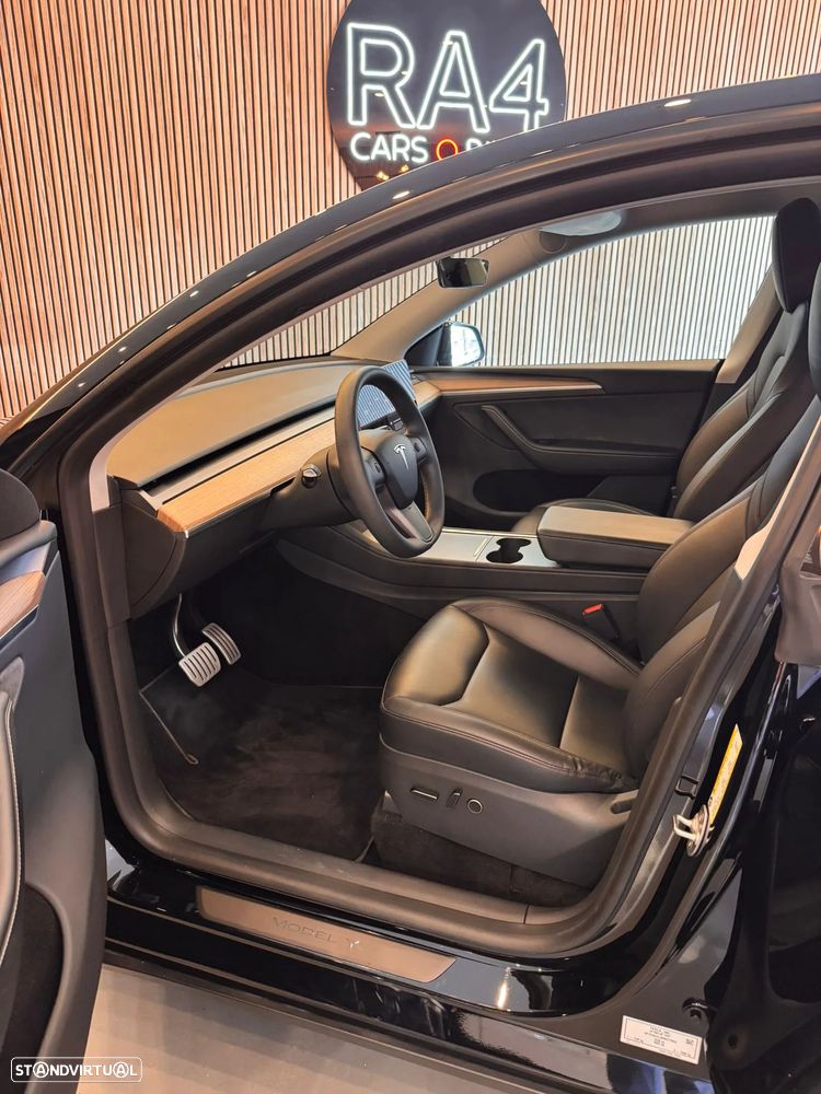 Tesla Model Y Performance Tração Integral - 22