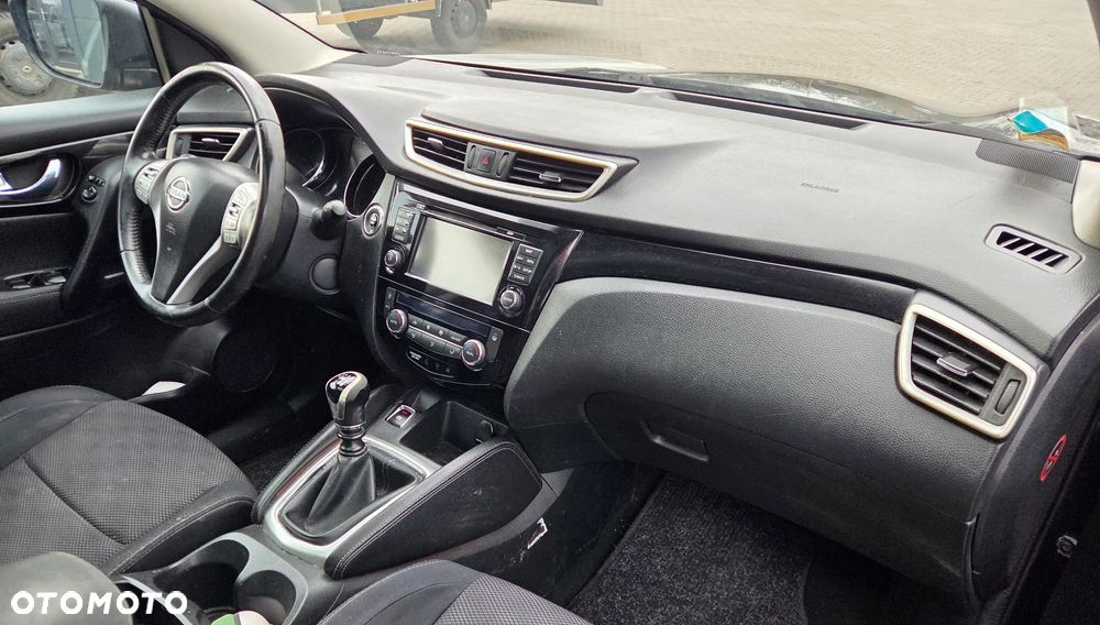 Nissan Qashqai 1.5 dCi DPF visia - 11