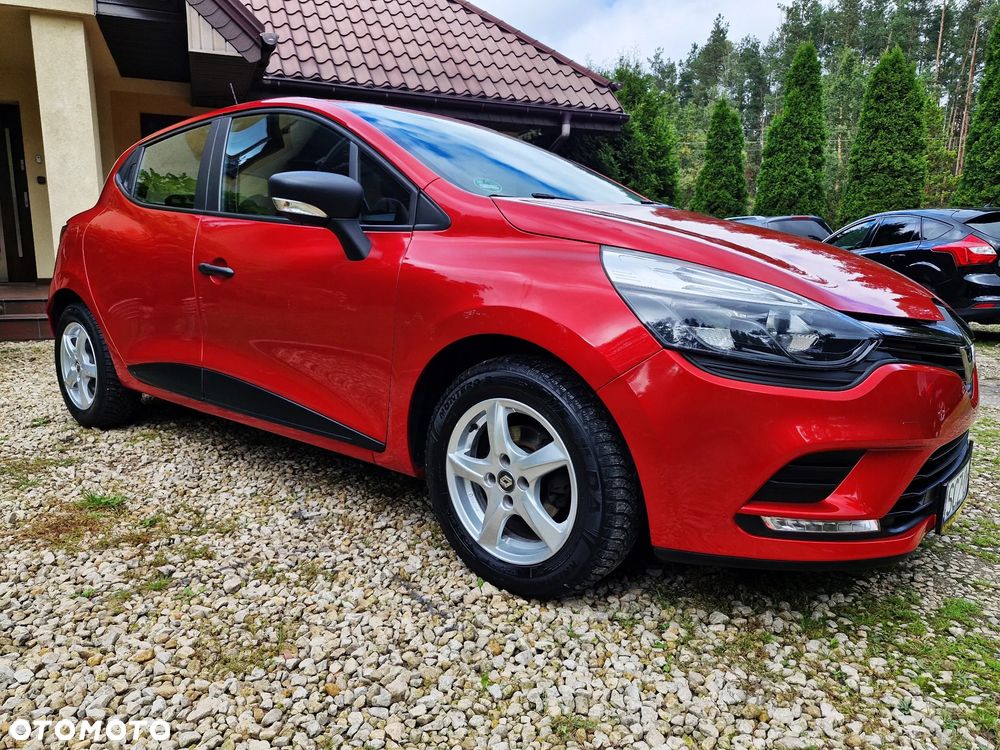 Renault Clio 1.2 16V 75 LIMITED - 16