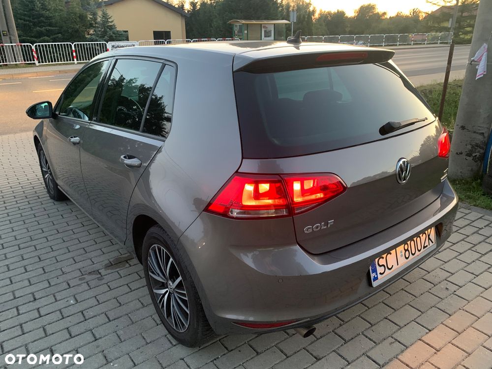 Volkswagen Golf 1.6 TDI BlueMotion Trendline - 6