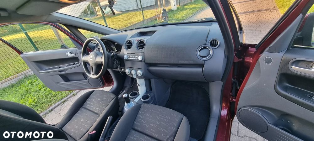 Mitsubishi Colt 1.3 Automatik Intense - 19