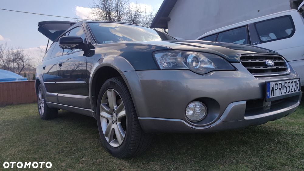 Subaru Outback 3.0R Automatik - 2
