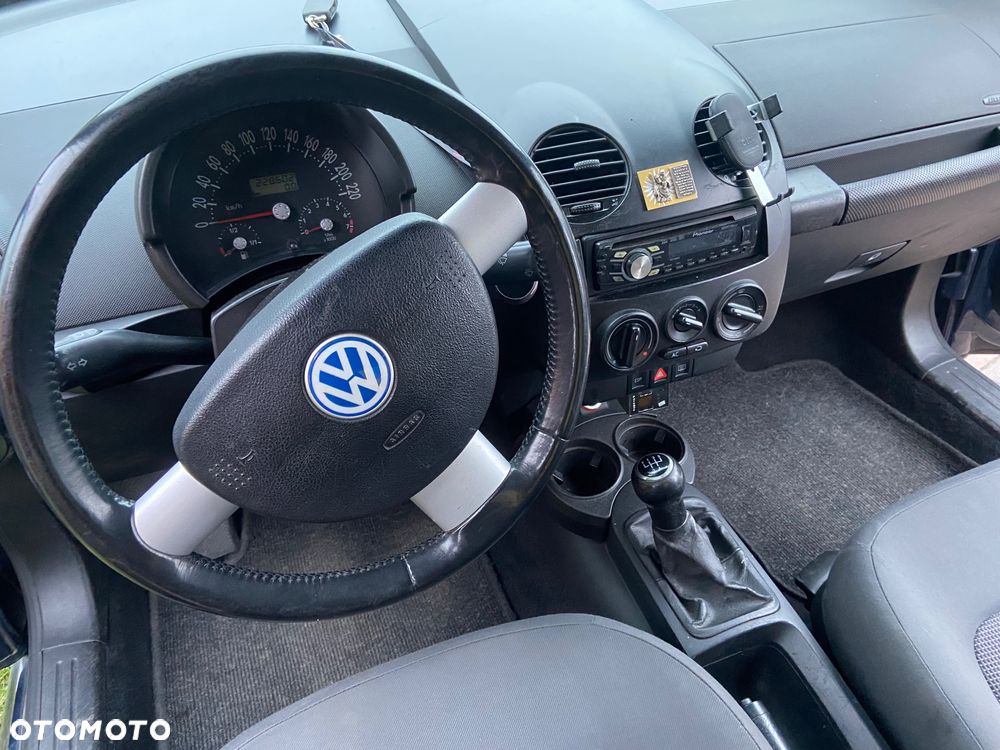 Volkswagen New Beetle 1.6 - 20