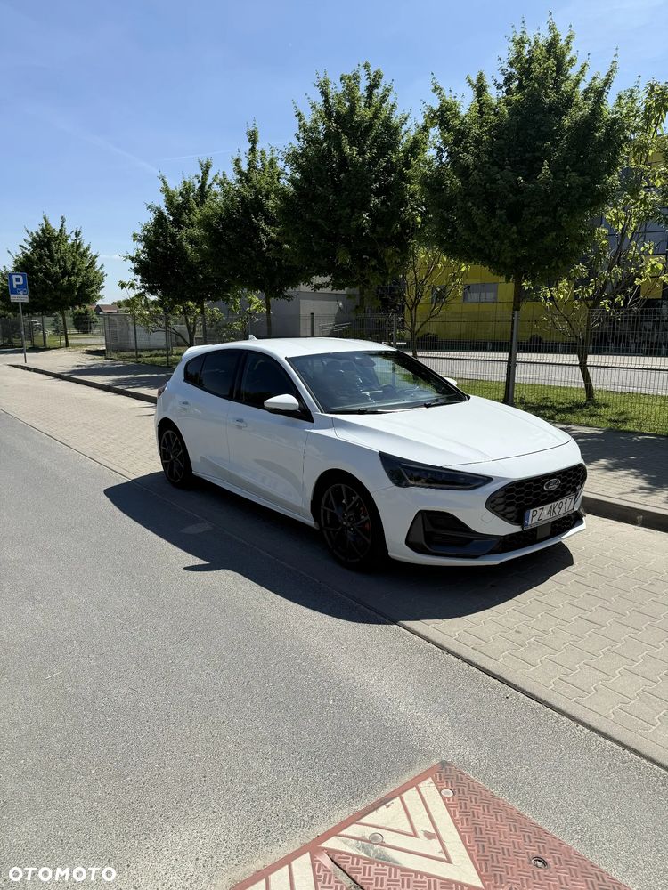Ford Focus 2.3 EcoBoost ST X - 2