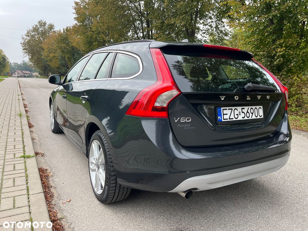 Volvo V60 D2 - 10