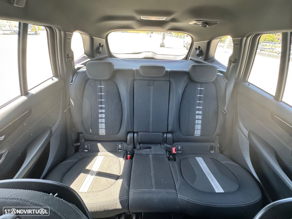 BMW 218 Gran Tourer d 7L Line Sport Auto - 36