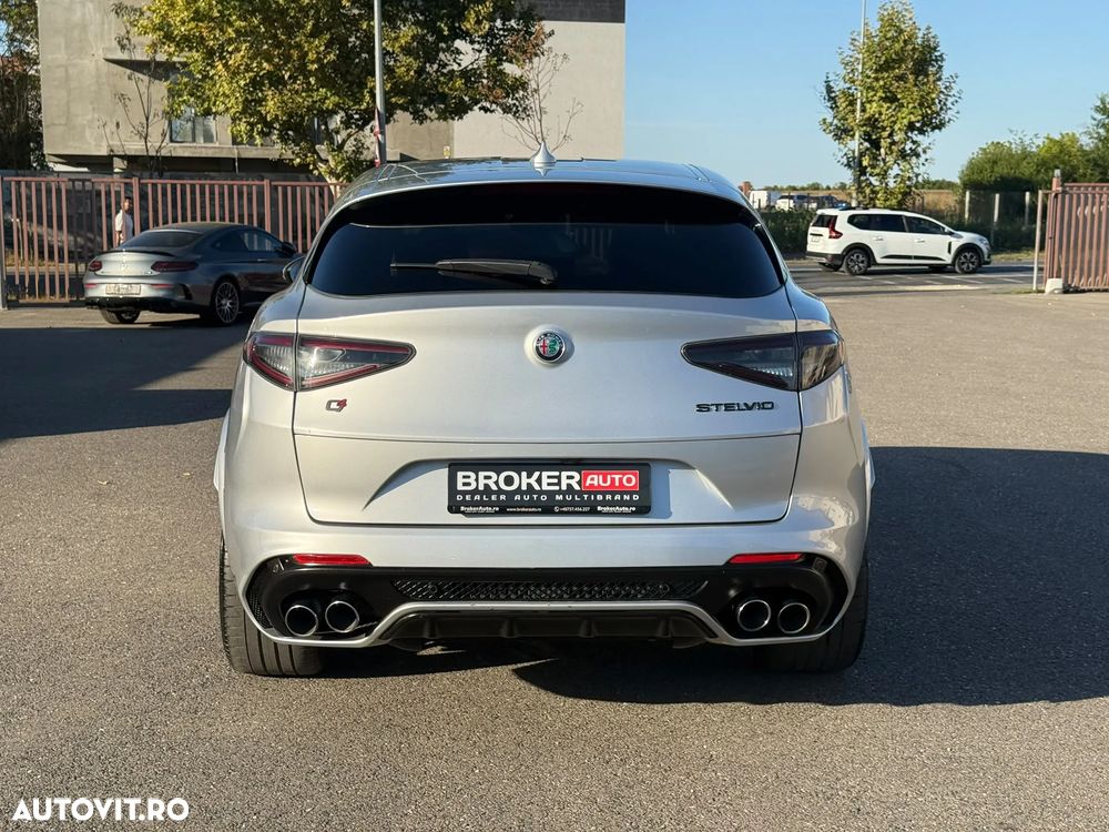 Alfa Romeo Stelvio 2.9 V6 Turbo AWD AT8 Quadrifoglio - 6