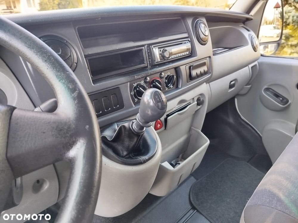 Renault Master - 32