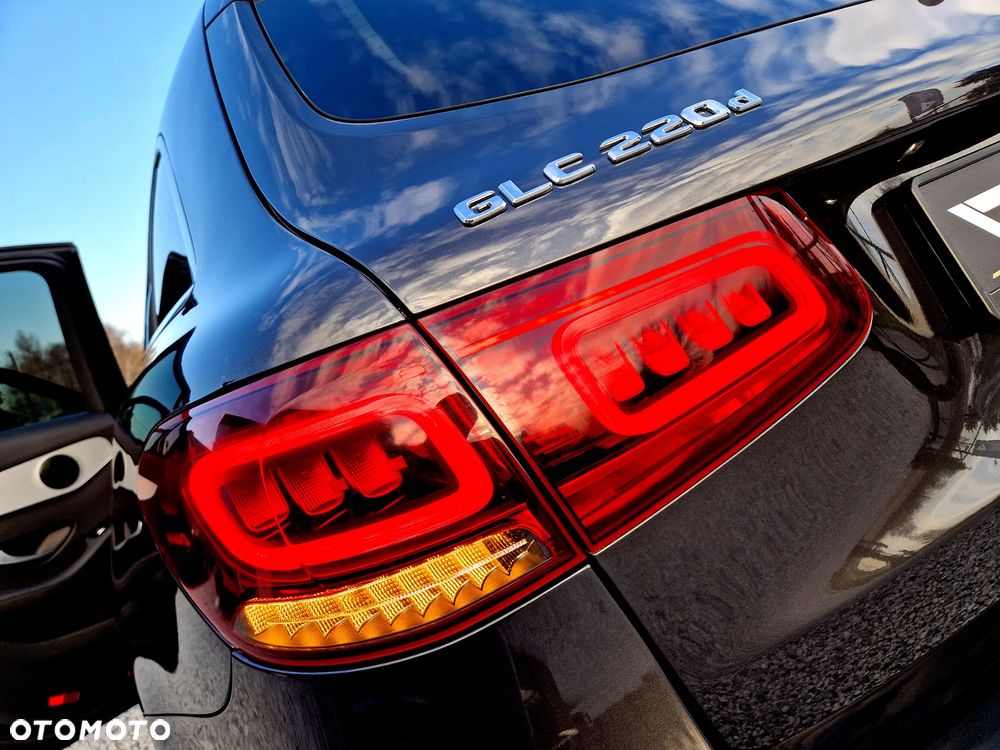 Mercedes-Benz GLC 220 d 4Matic 9G-TRONIC - 29