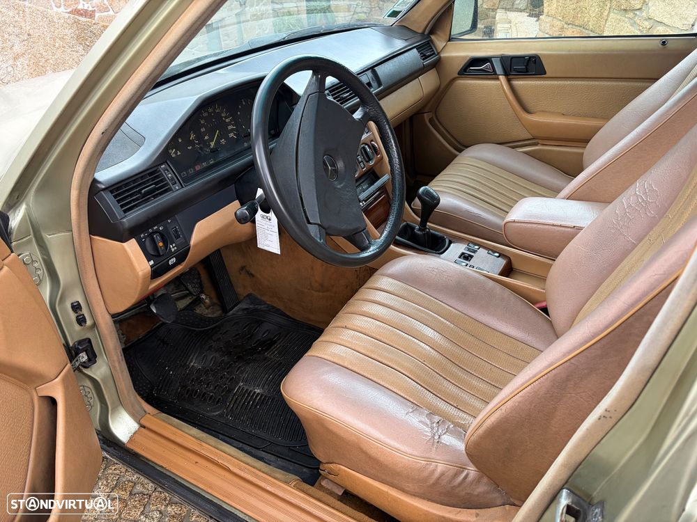 Mercedes-Benz W124 (1984-1997) 300 D - 6