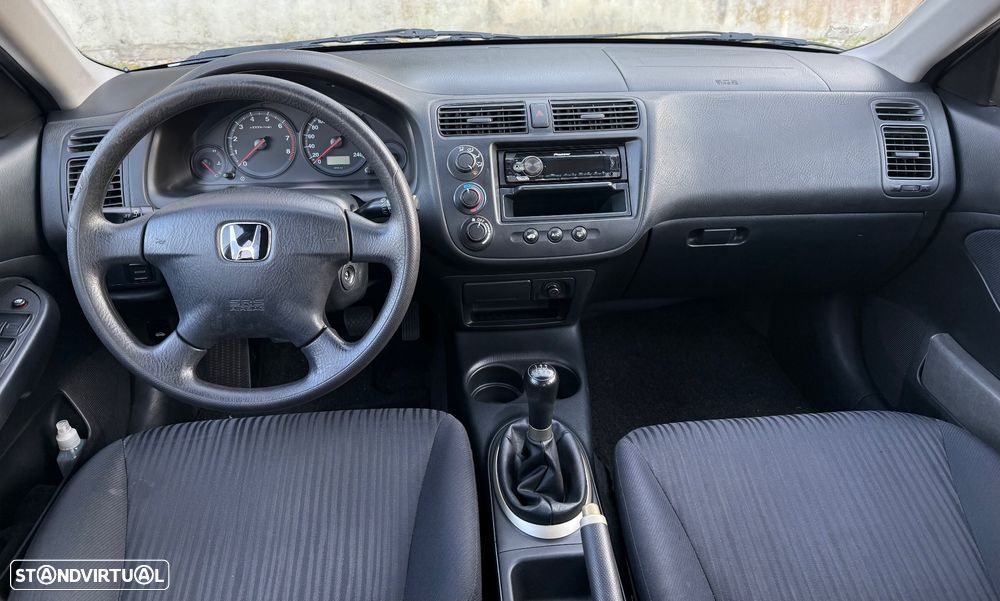 Honda Civic 1.6 ES - 9