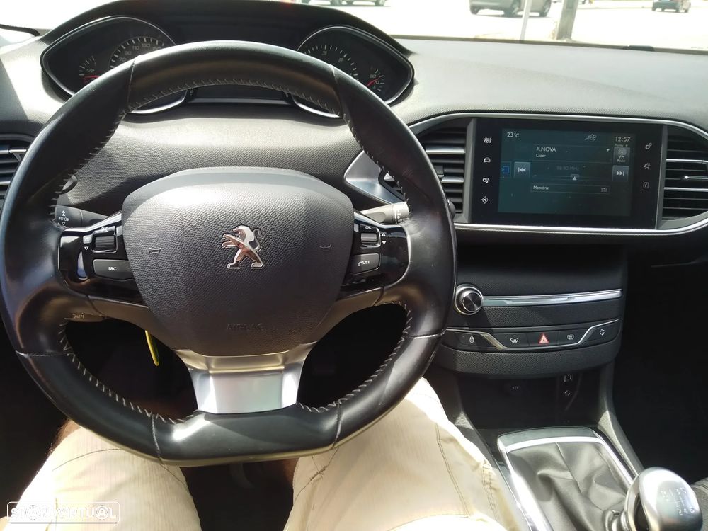 Peugeot 308 SW BlueHDi 120 Stop & Start Allure - 15