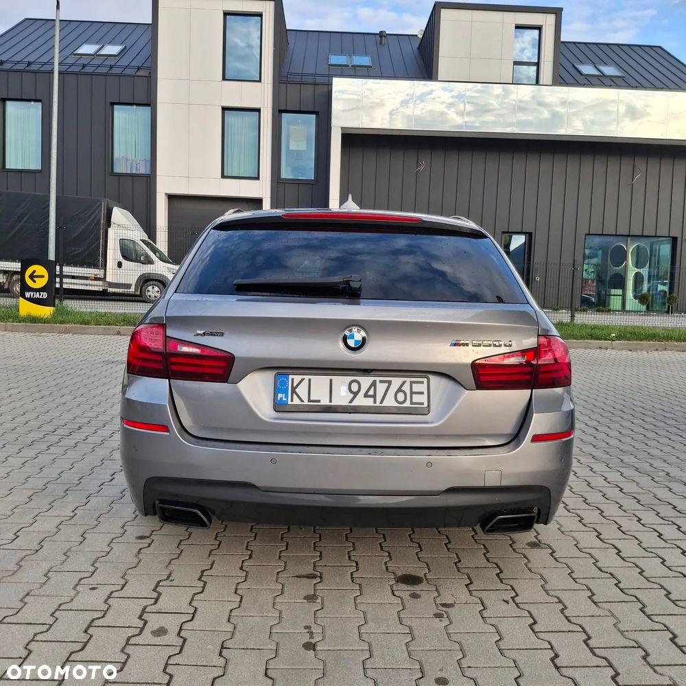 BMW Seria 5 M550d xDrive Sport-Aut - 4