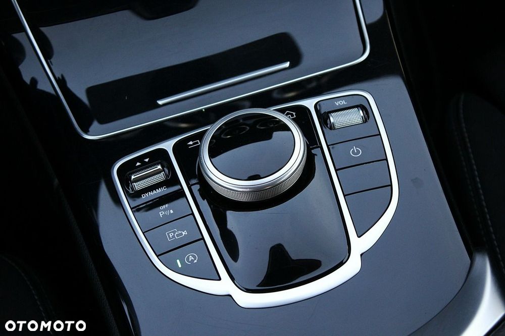 Mercedes-Benz Klasa C 200 d 9G-TRONIC Exclusive - 19