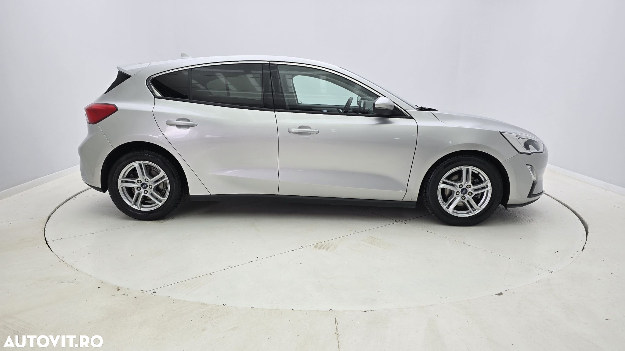 Ford Focus - 5