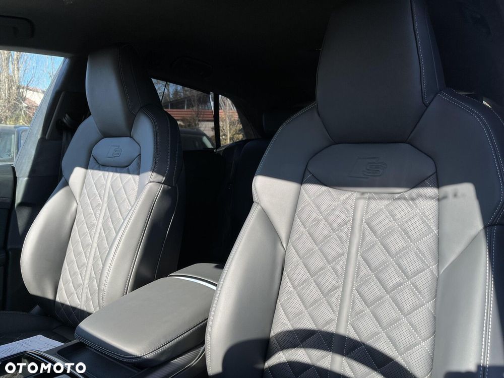 Audi Q8 - 16