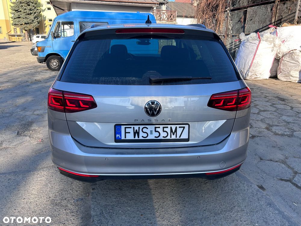 Volkswagen Passat 2.0 TDI SCR DSG Business - 3