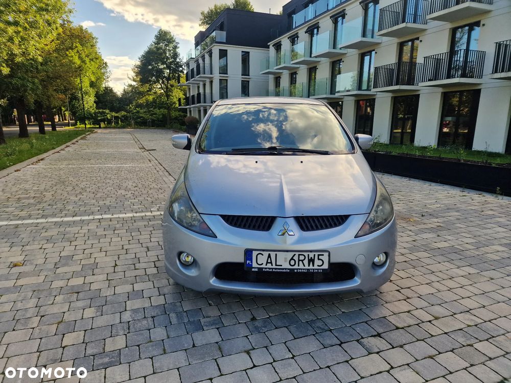 Mitsubishi Grandis 2.0 DID Intense - 2