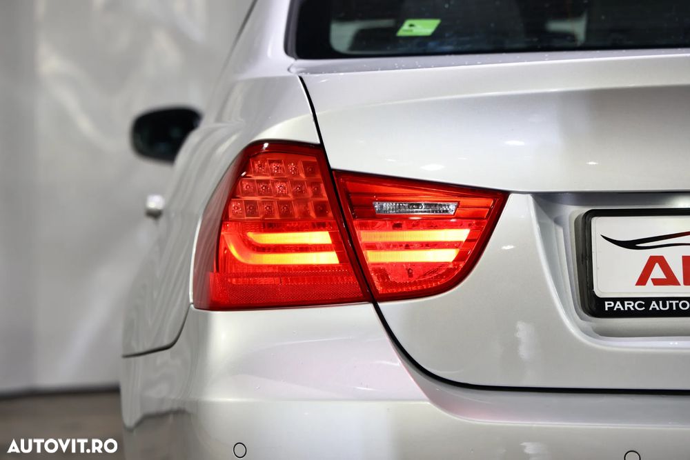 BMW Seria 3 320d - 34