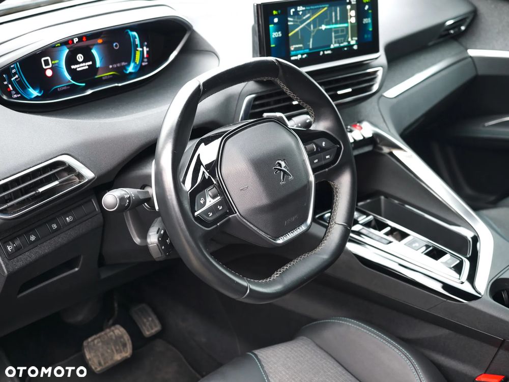 Peugeot 3008 1.6 PureTech HYbrid4 GT S&S EAT8 - 13