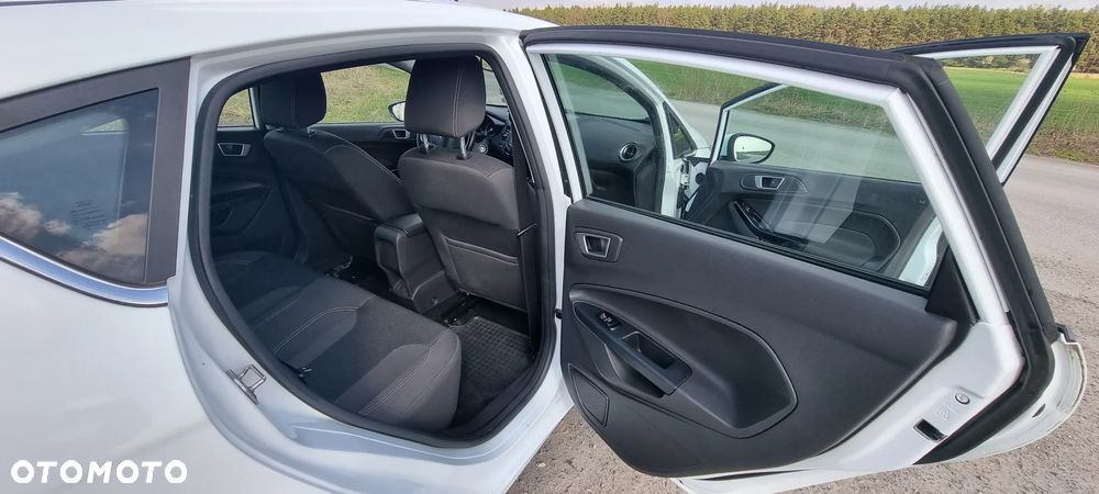 Ford Fiesta 1.0 EcoBoost mHEV Titanium - 19