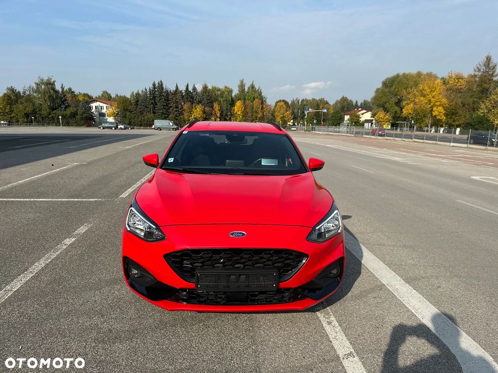 Ford Focus 1.0 EcoBoost Hybrid ST-LINE X - 9