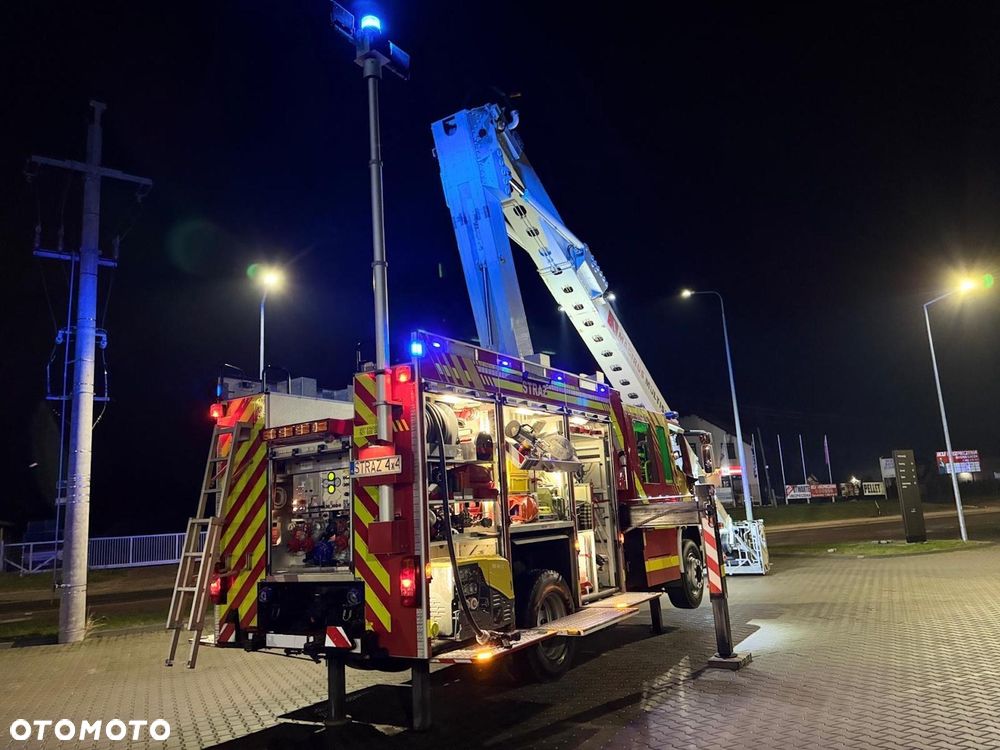 Iveco Pojazd pożarniczy | Wóz strażacki | Podnośnik koszowy IVECO MAGIRUS MULTISTAR 31m | CNBOP | Woda | Piana | Dozór techniczny - 3