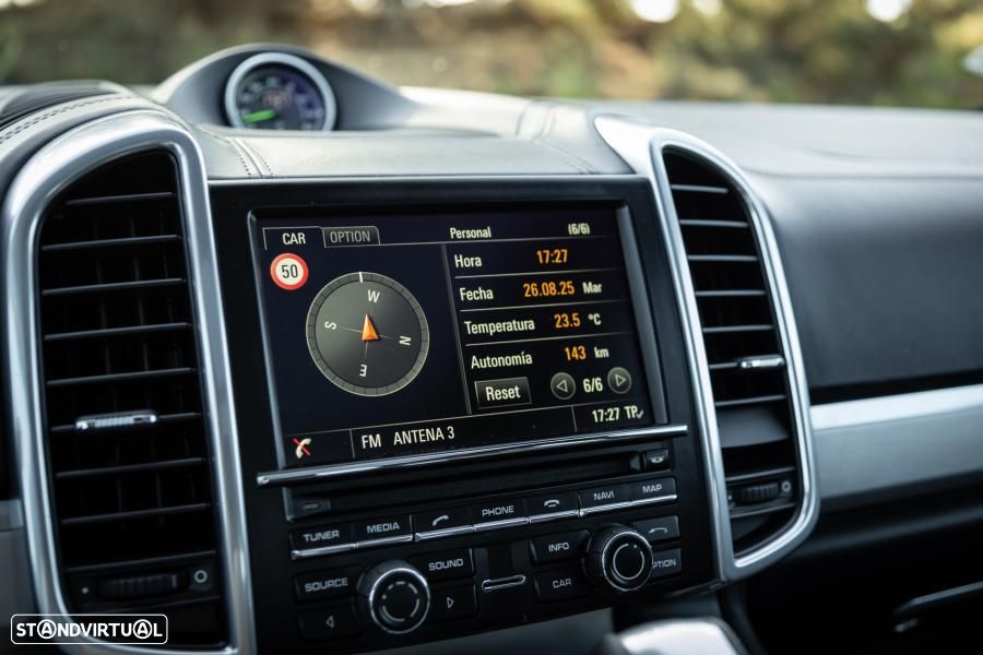 Porsche Cayenne S E-Hybrid - 44