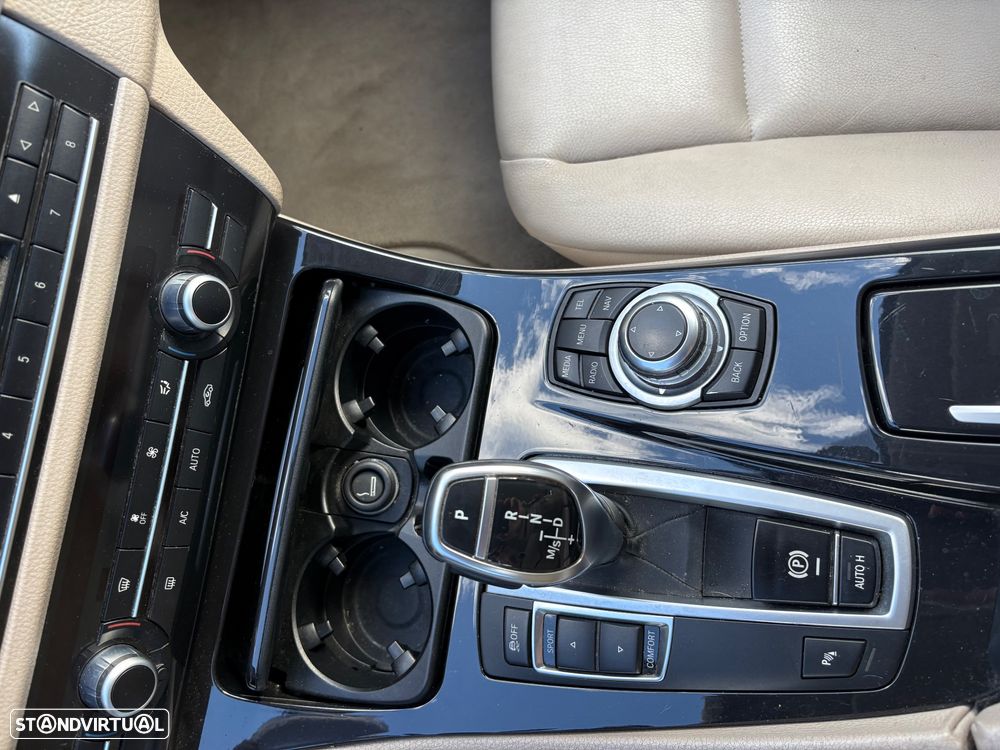 BMW 520 d Line Luxury Auto - 29