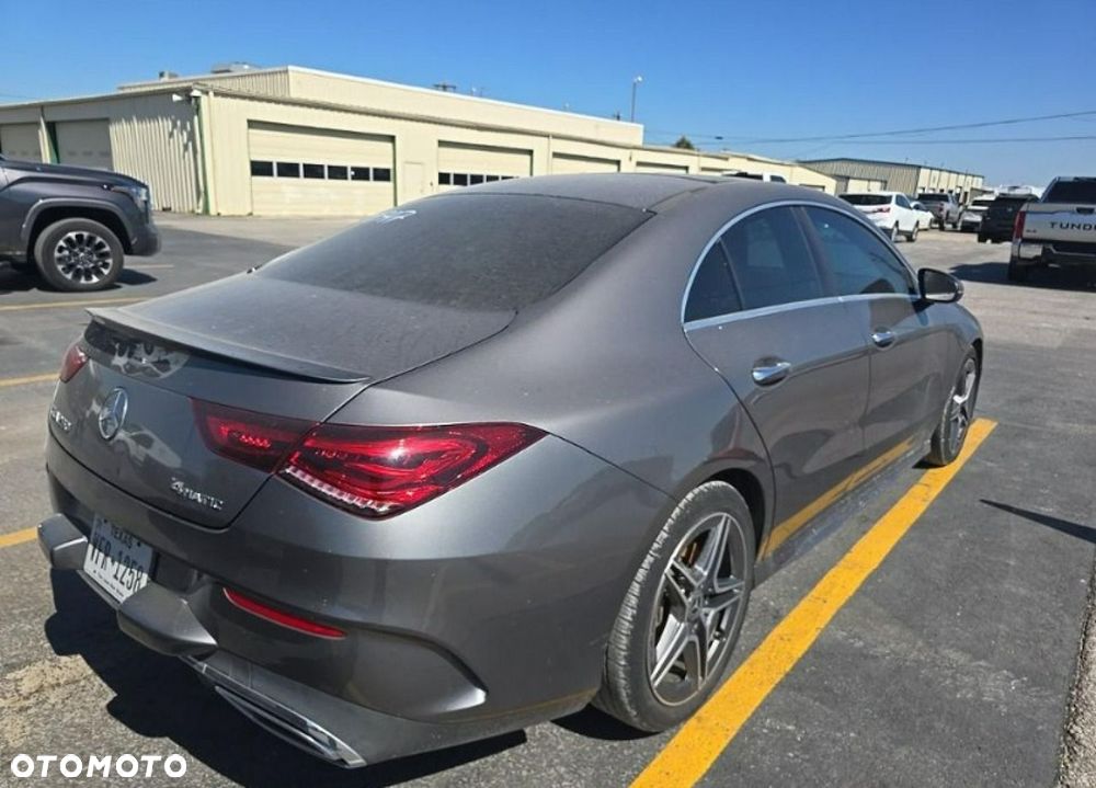 Mercedes-Benz CLA 250 4-Matic AMG Line 7G-DCT - 4