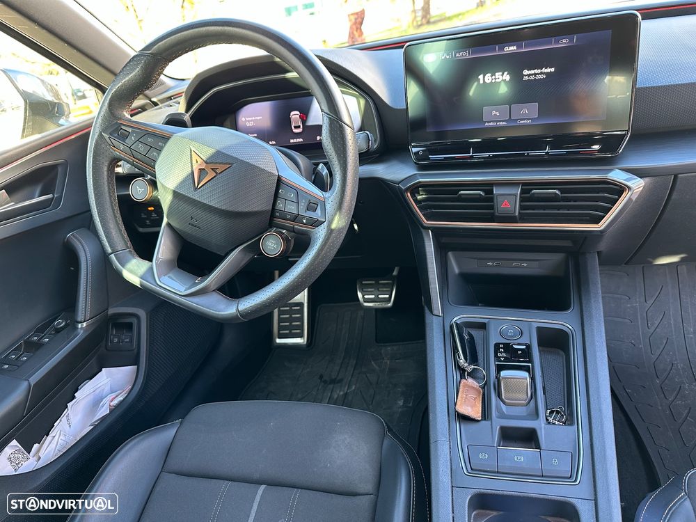 Cupra Leon 1.4 e-Hybrid DSG - 9